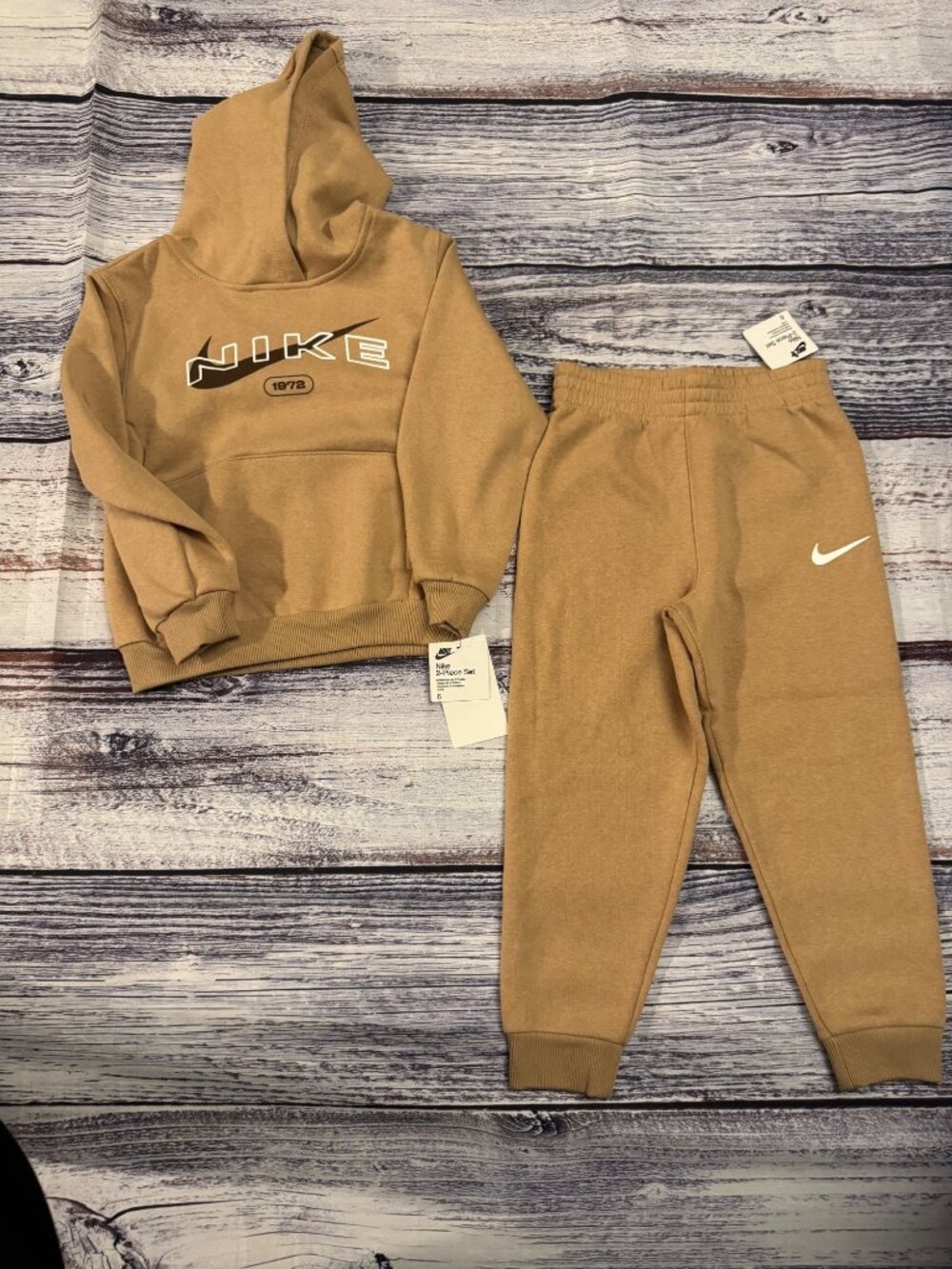 Nike Kids 2-Piece Fleece Hoodie Jogger Set Tan Brown Size 6 NWT